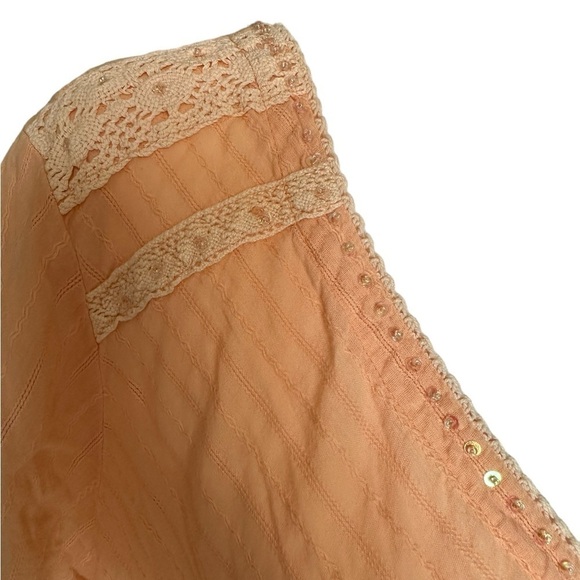 Lane Bryant Peach V-neck Crocheted Hem Top Size XL/XXL - Picture 6 of 16